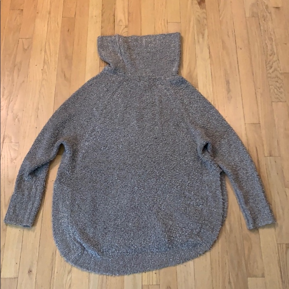 Oversized turtle neck sweater